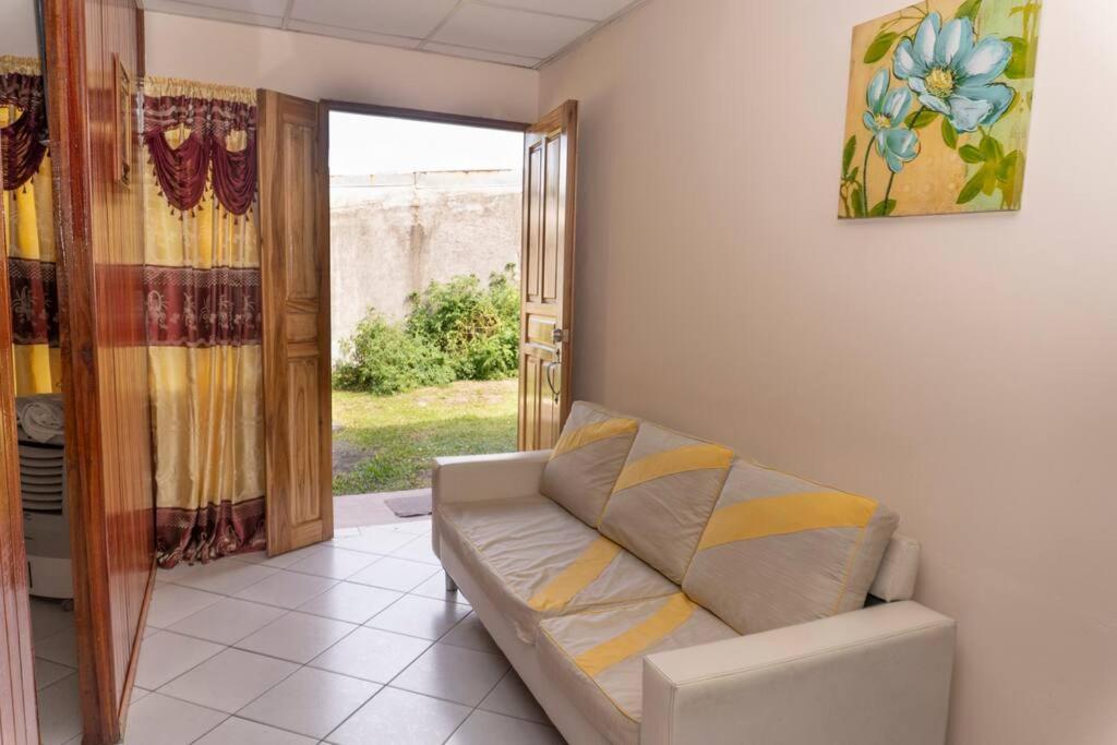 Apartamento Daly 3 Guápiles Exterior foto
